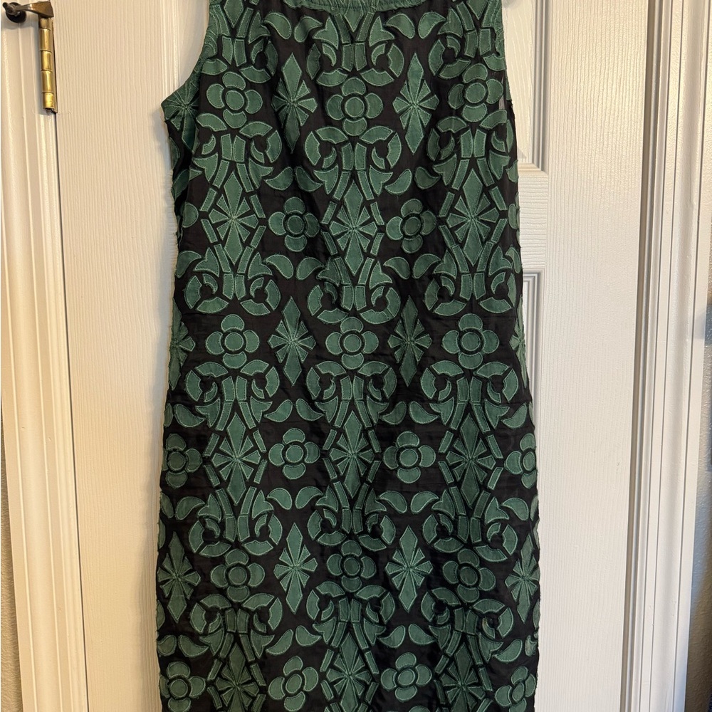 Elegant Green Patterned Dress